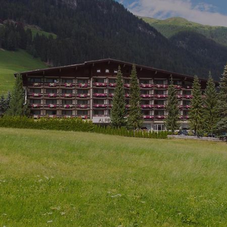Hotel Alpenhof Sankt Jakob in Defereggen Dış mekan fotoğraf